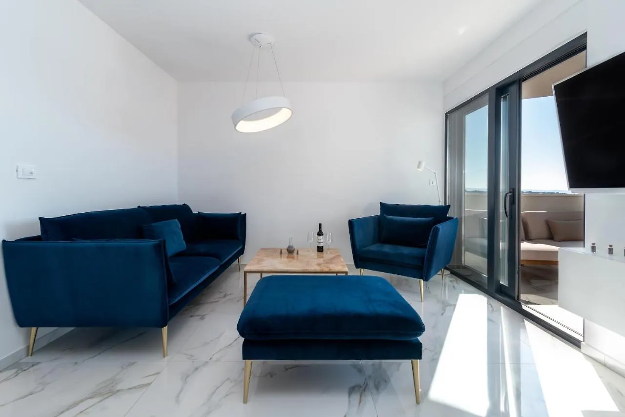 Lavender Tree - Luxury Apartments Trogir 0*,  Kroatien